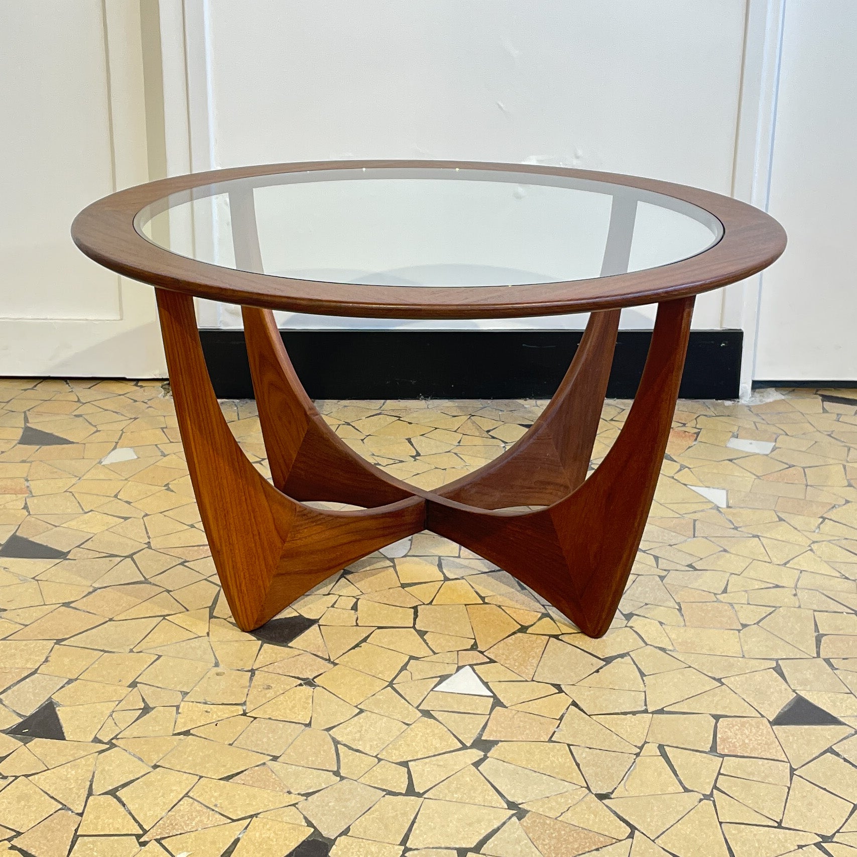 Table basse Astro - Victor Wilkins