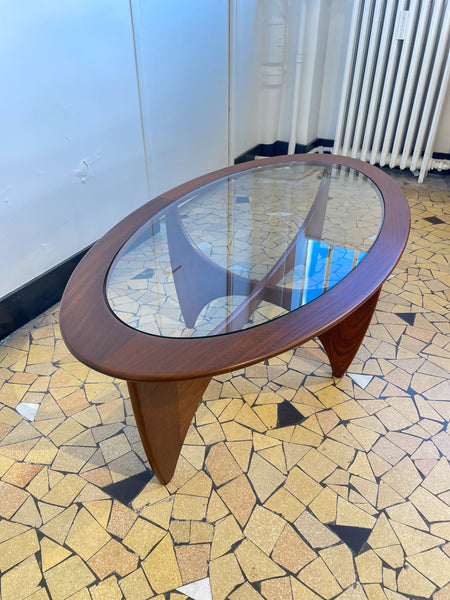 Table basse Astro ovale - Victor Wilkins