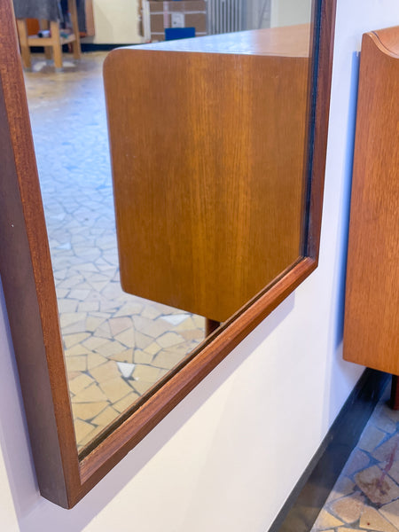 Miroir scandinave à encadrement biseauté 123cm